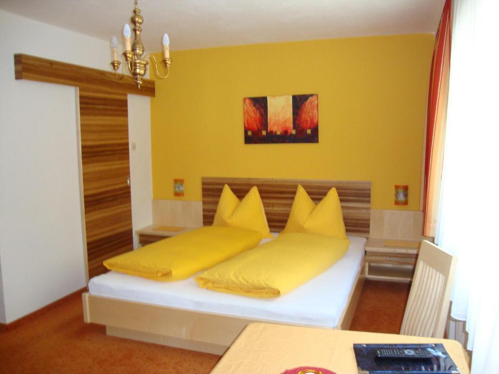 Bed and Breakfast Haus Sonnschein Sölden Habitación foto
