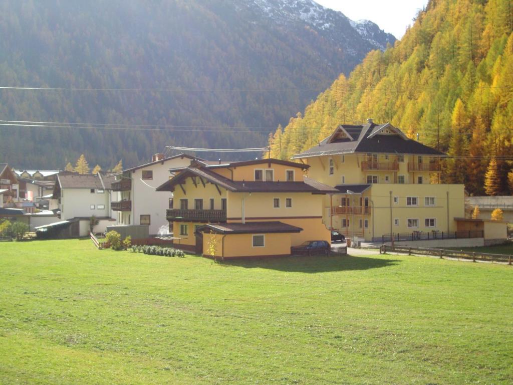 Bed and Breakfast Haus Sonnschein Sölden Exterior foto